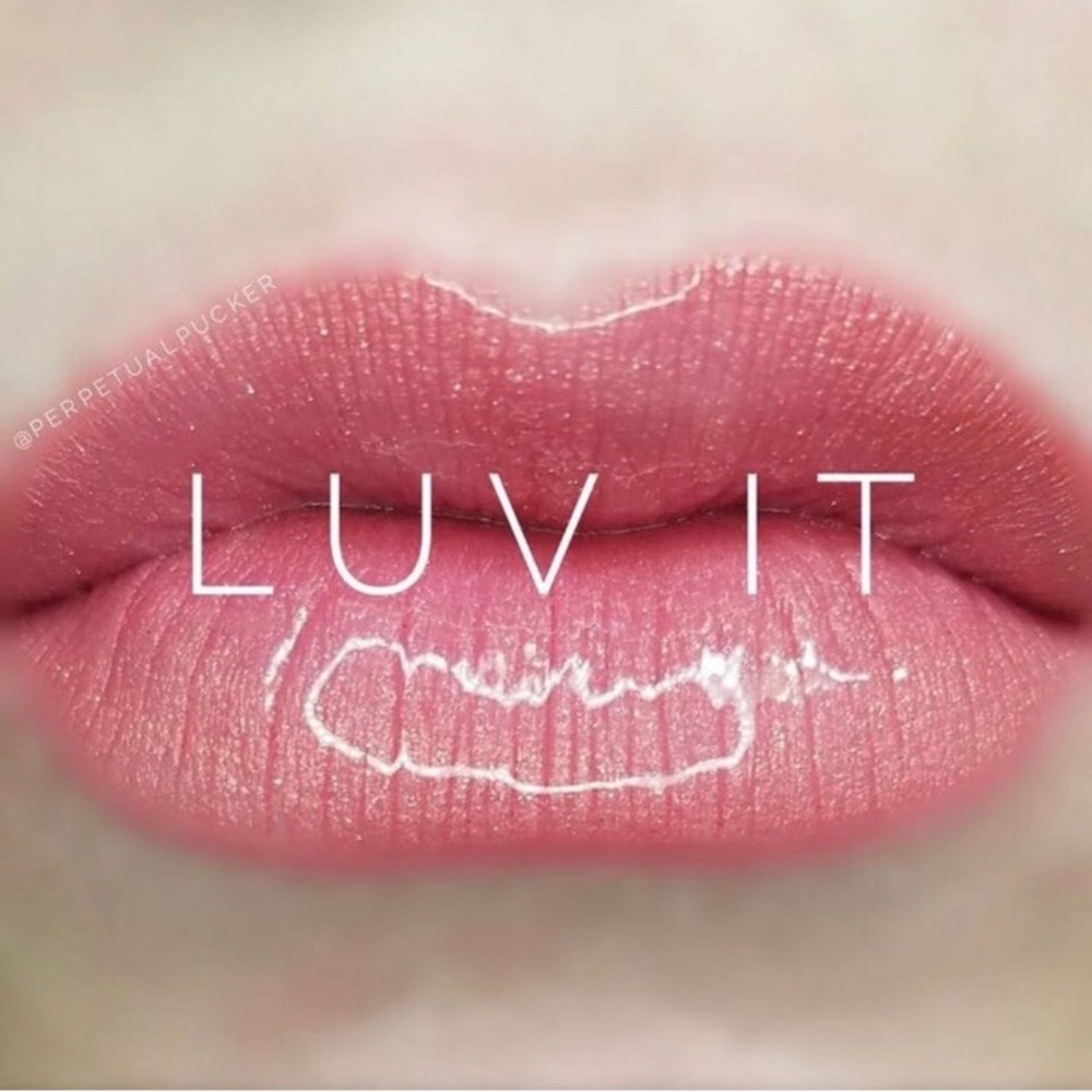Senegence Lipsence in "Luv It"